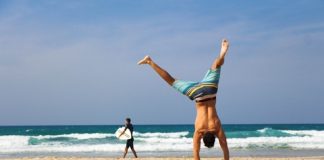 How to Protect Your Phone While Exploring Beaches and Parks